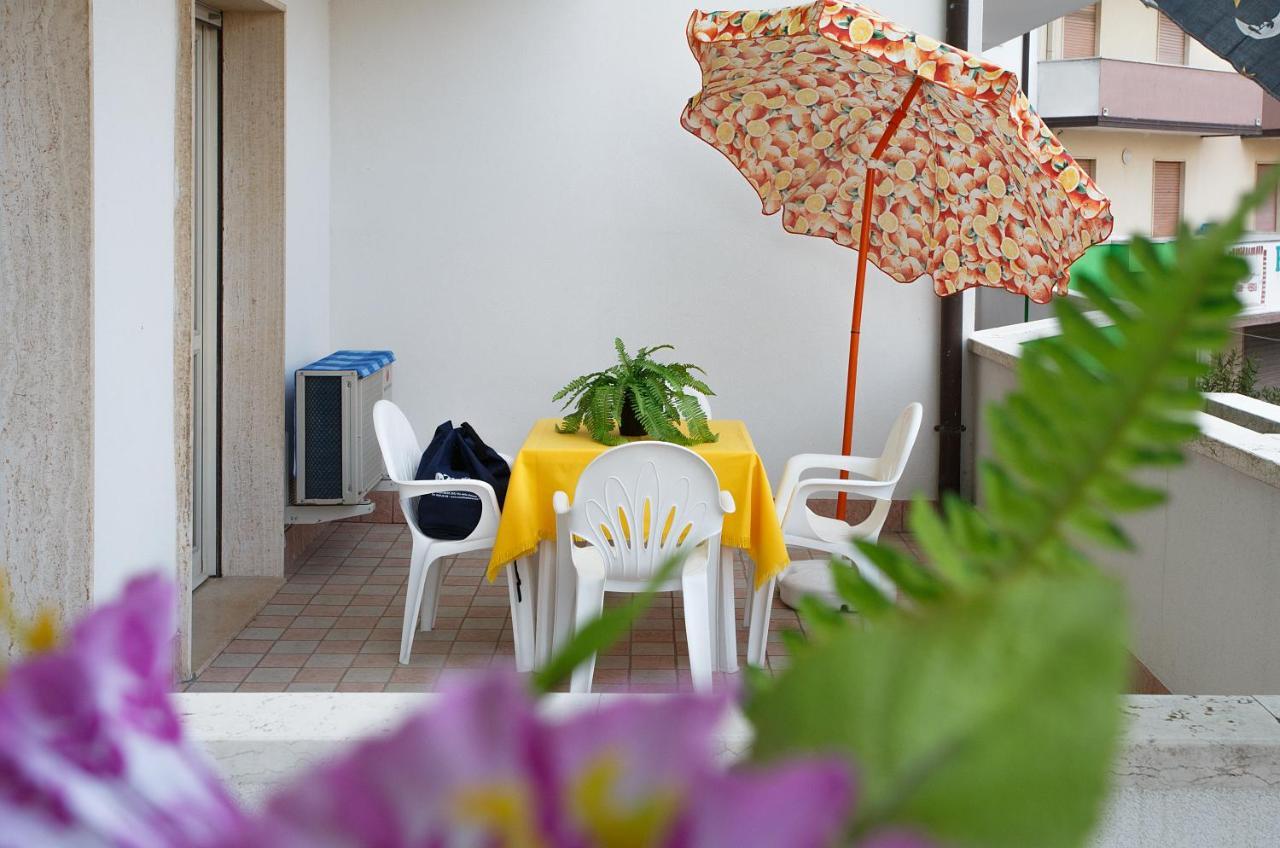 Residence La Pigna Rosolina Mare Exterior foto